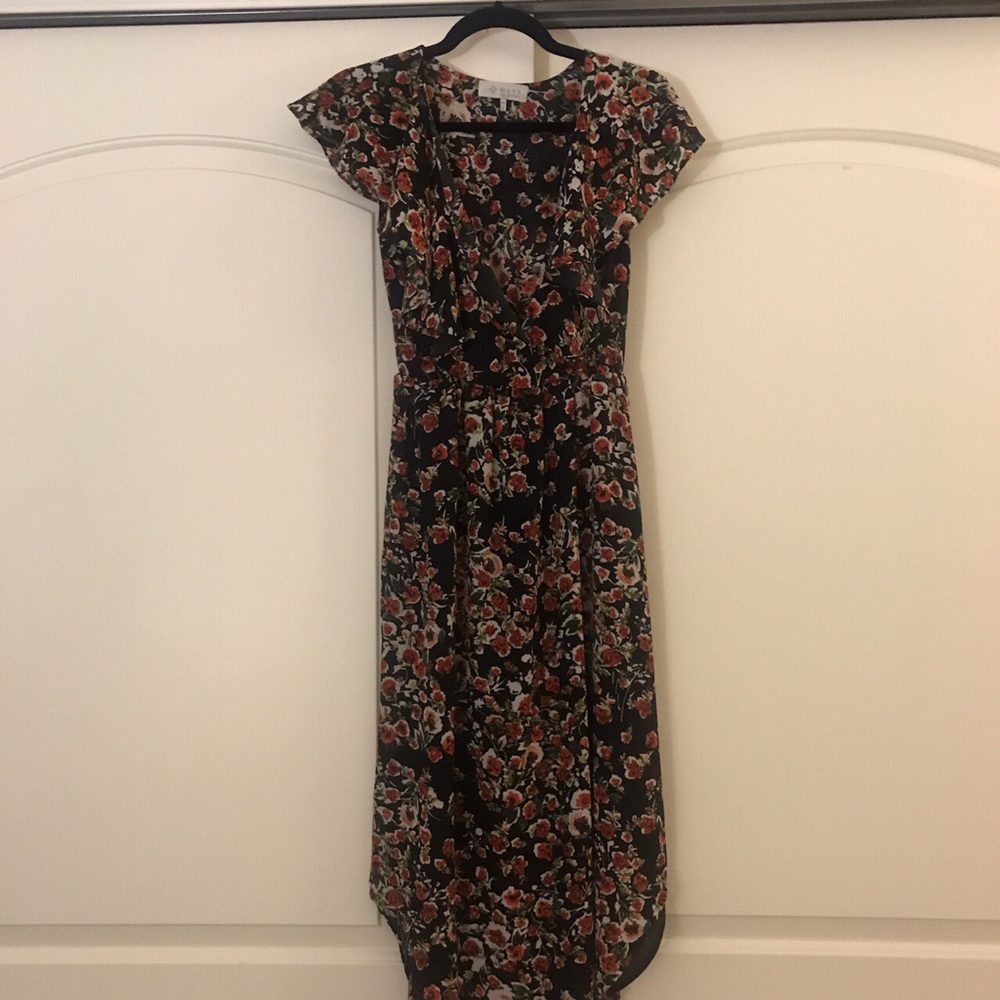 Gorgeous floral dress. Only worn once.